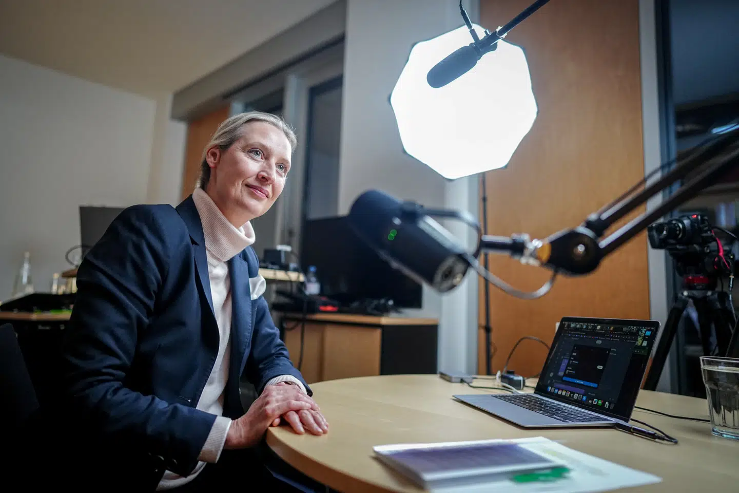 Alice Weidel i Berlin inden samtalen med Elon Musk. Foto: Kay Nietfeld, Scanpix