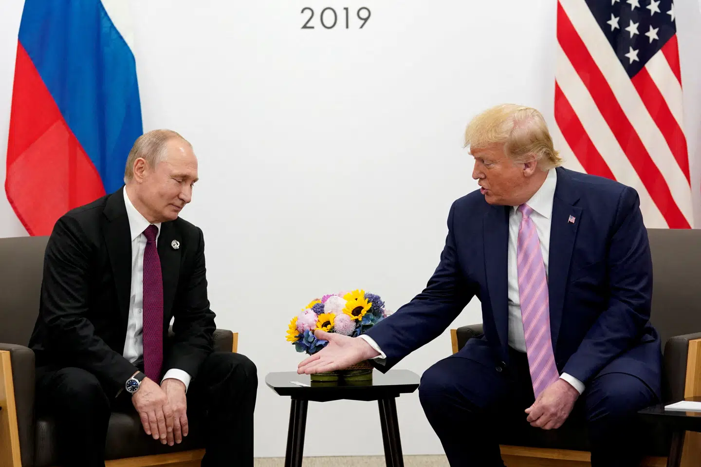 Donald Trump og Vladimir Putin skal måske snart mødes igen. Her ses de under et G20-topmøde i Japan i 2019 under Trumps første præsidentperiode i USA. (Arkivfoto).