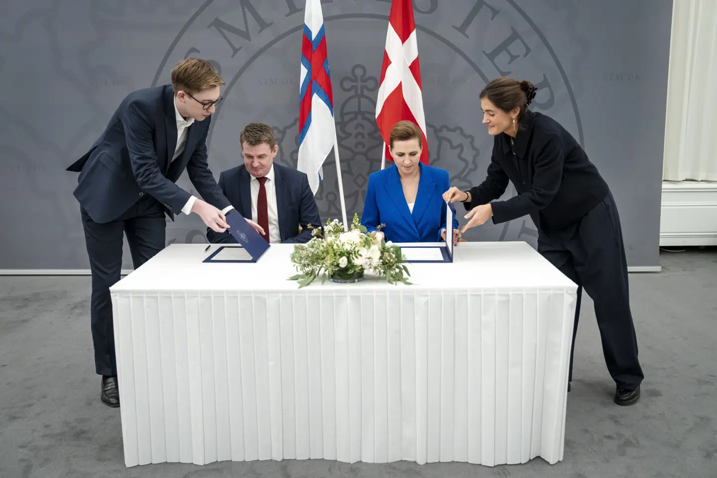 Den færøske lagmand, Aksel V. Johannesen, og statsminister Mette Frederiksen (S) mener, at Færøerne bør indlemmes i WTO.