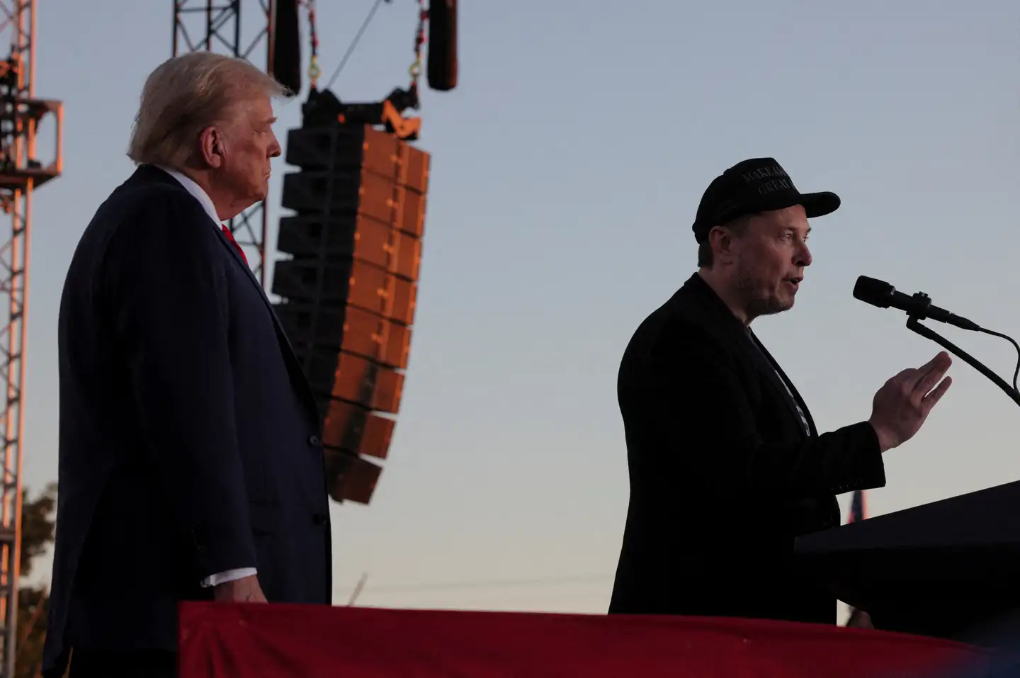 Trump sagde i december, at det vil blive meget svært at sænke priserne på dagligvarer.