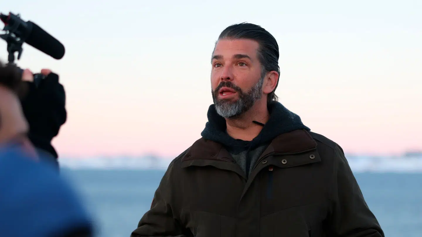 Det har giver massiv omtale, at Donald Trump Jr. tirsdag besøgte Nuuk i Grønland.