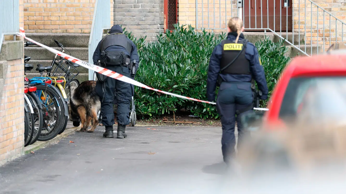 Politiet undersøger mistænkeligt forhold på Tomsgårdsvej lørdag den 11. januar 2025