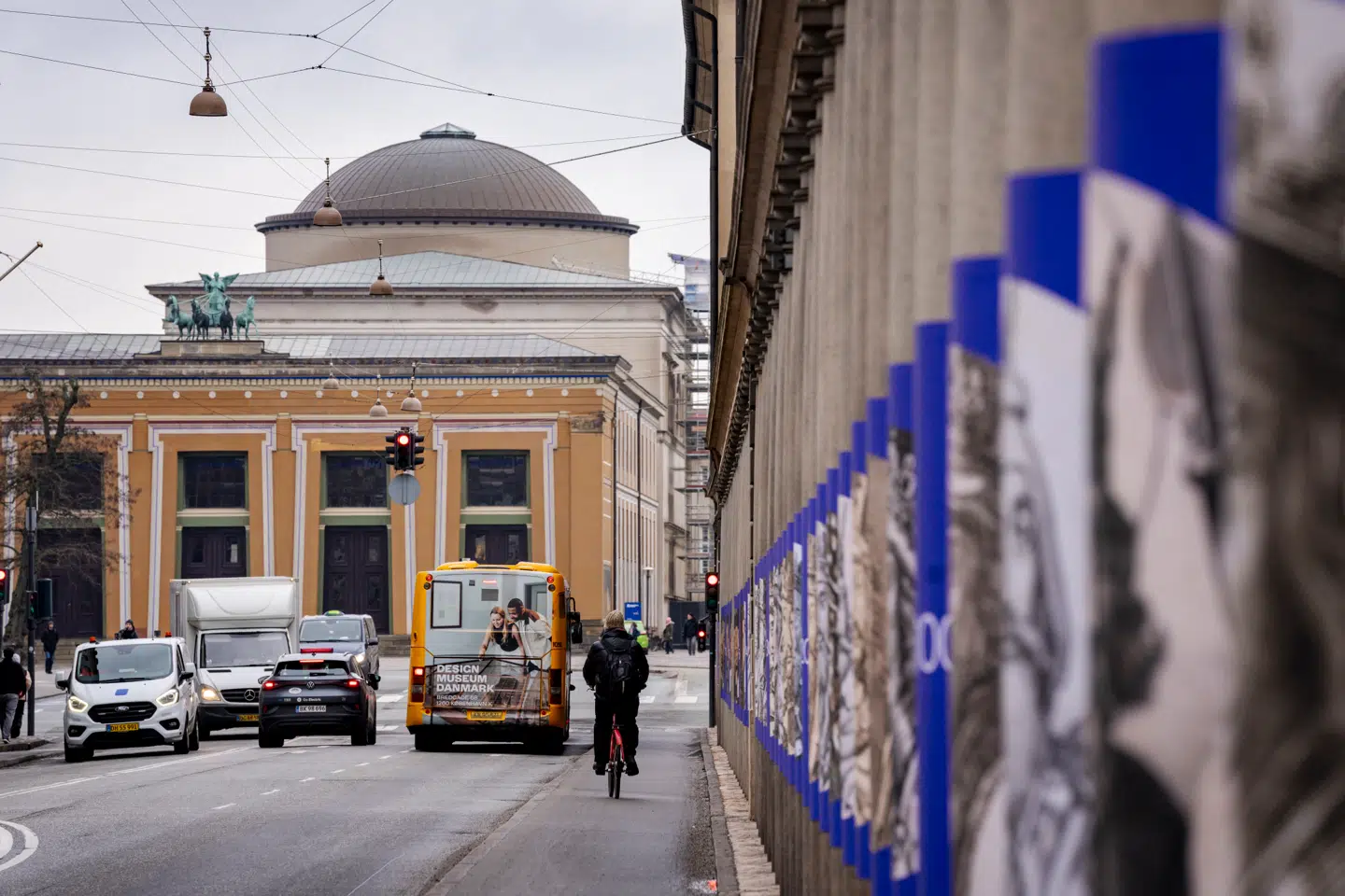 »Når asken fra den nedbrændte (n)utidighed er fejet bort, kan vi igen få tid og ro til at opleve Thorvaldsens Museum i al sin pragt og vælde,« skriver Nanna Kronberg Frederiksen.