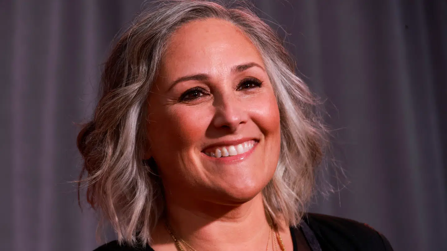 Den tidligere talkshowvært Ricki Lake er en af de amerikanere, der har mistet sit hus i den brand, der hærger i Los Angeles.