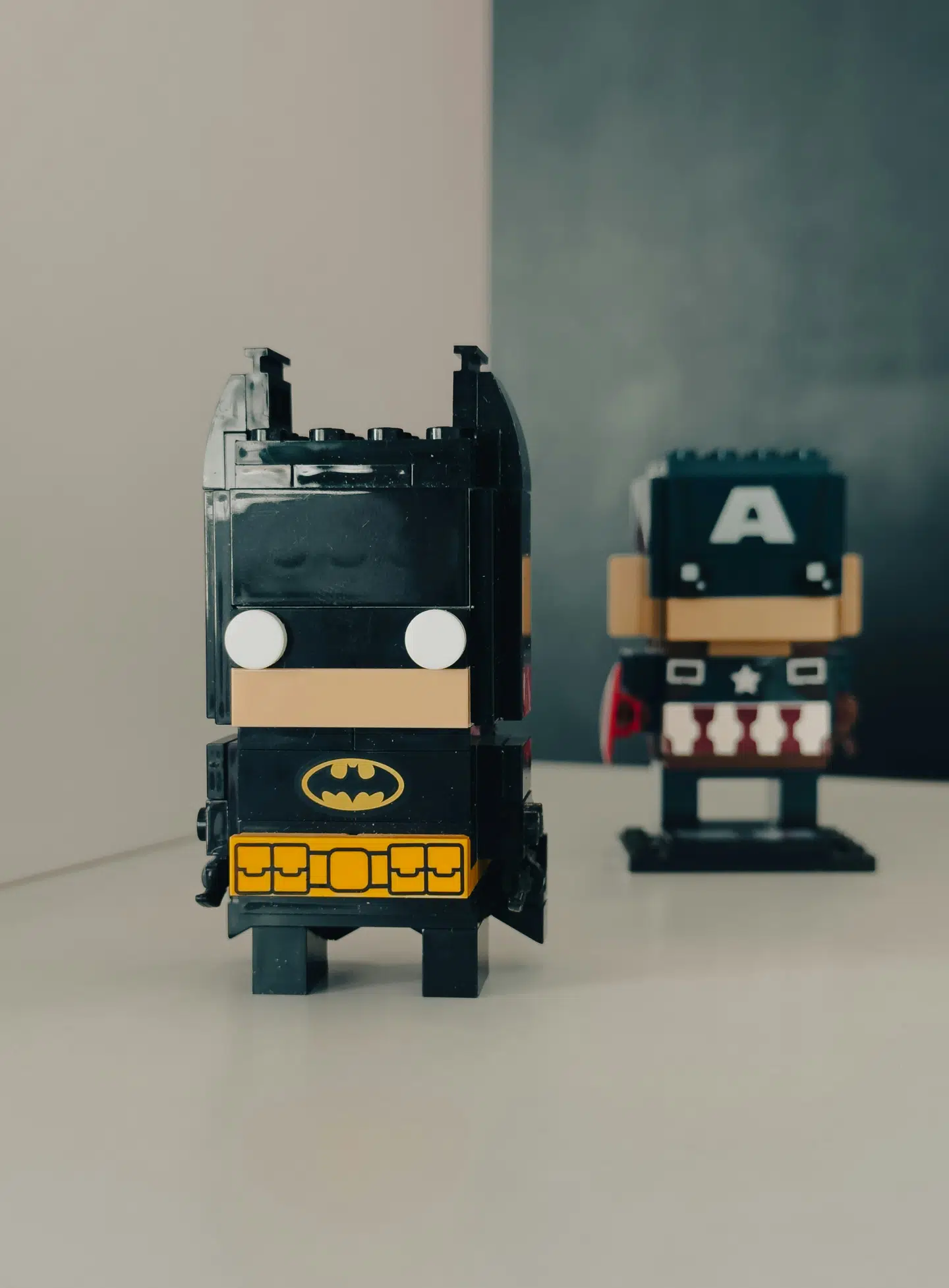 I Batmans univers kan man godt have en hård barndom uden at ende som superskurk. Foto: Ivan Rohovchenko, Unsplash