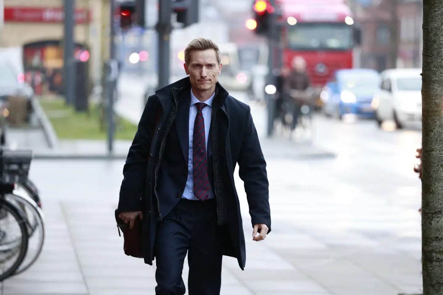 Amira Smajics forsvarsadvokat, Thomas Brædder, ankom til Retten i Odense onsdag formiddag.