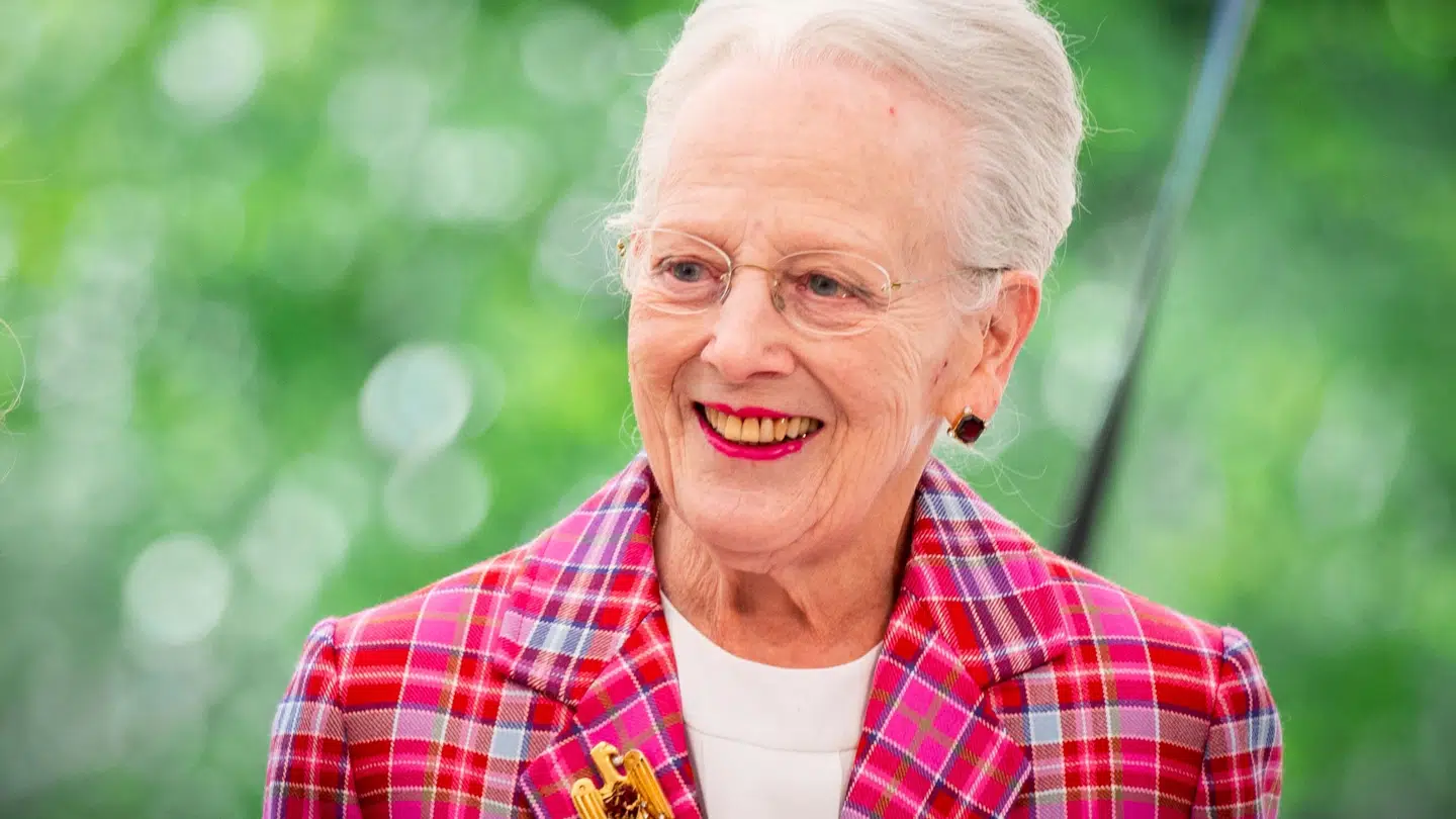 Dronning Margrethe bryder i år med en årelang tradition.