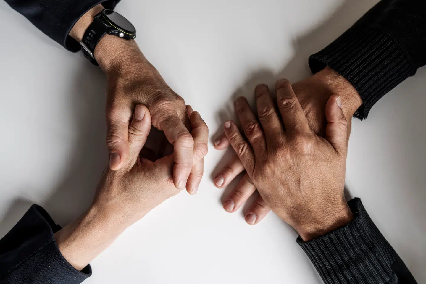 Det er en god idé at tage sin børn med til råds, når man skal beslutte, hvem der skal arve hvad. Så kan man undgå misforståelser og følelsesmæssige udfordringer, når boskiftet engang bliver aktuelt.