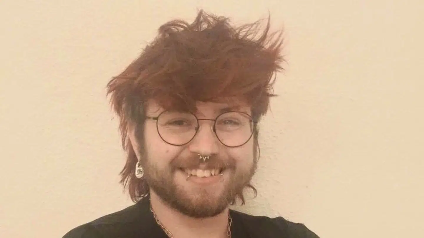 Christian Ivan Jacobsen er en af flere Enhedslisten-kandidater, der tidligere har støttet den palæstinensiske organisation DFLP, hvis militære gren deltog i terrorangrebet mod Israel den 7. oktober 2023.