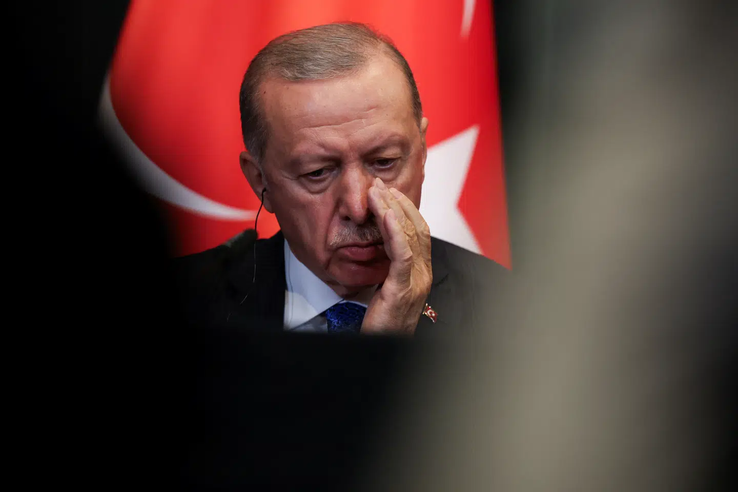 Tyrkiets præsident, Tayyip Erdogan, har accepteret en økonomisk politik, der strider mod hans egne overbevisninger.