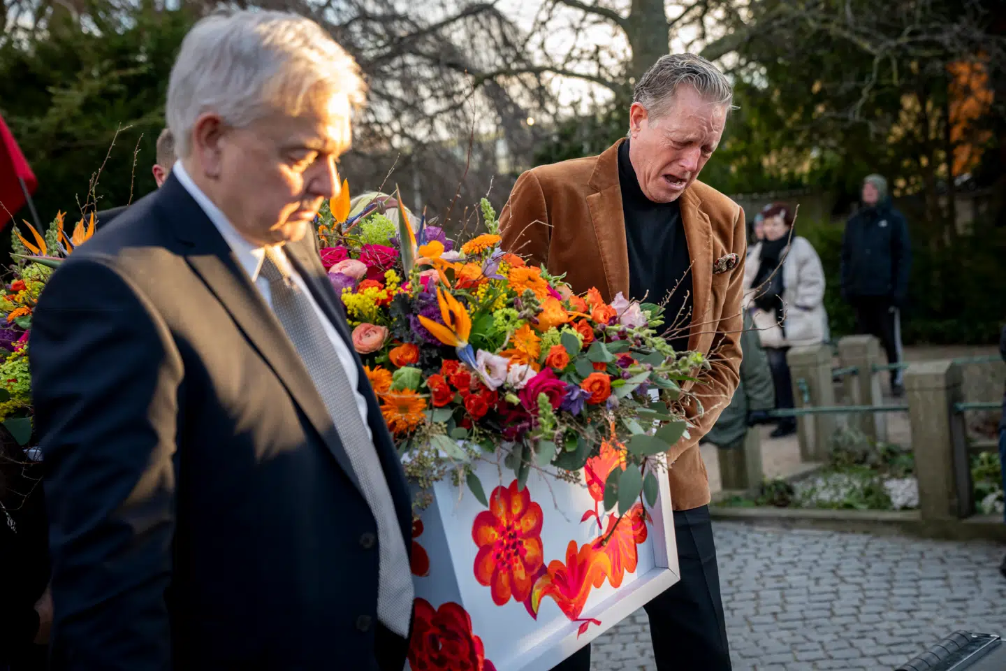 Jytte Abildstrøms sønner, Lars og Peter Mygind, bar hendes kiste ud, da hun lørdag 11. januar blev bisat fra Frederiksberg Kirke.