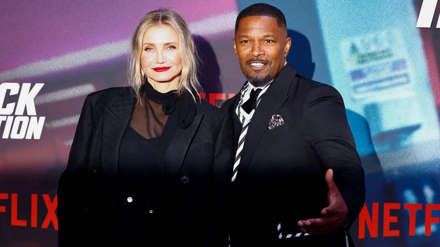 Cameron Diaz og Jamie Foxx poserer på den røde løber i forbindelse med premieren på 'Back In Action.'