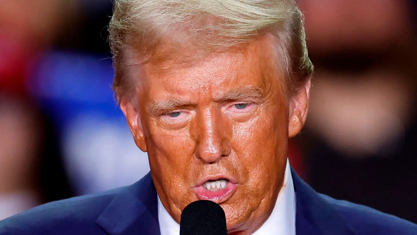 En tidligere sminkør fortæller i et interview med tyske Bild om Trumps ansigtskulør.