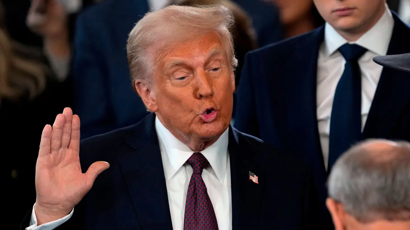 Donald Trump blev mandag aften indsat som præsident i USA. Og så holdt han en tale, hvor han kom med spektakulære løfter til det amerikanske folk.