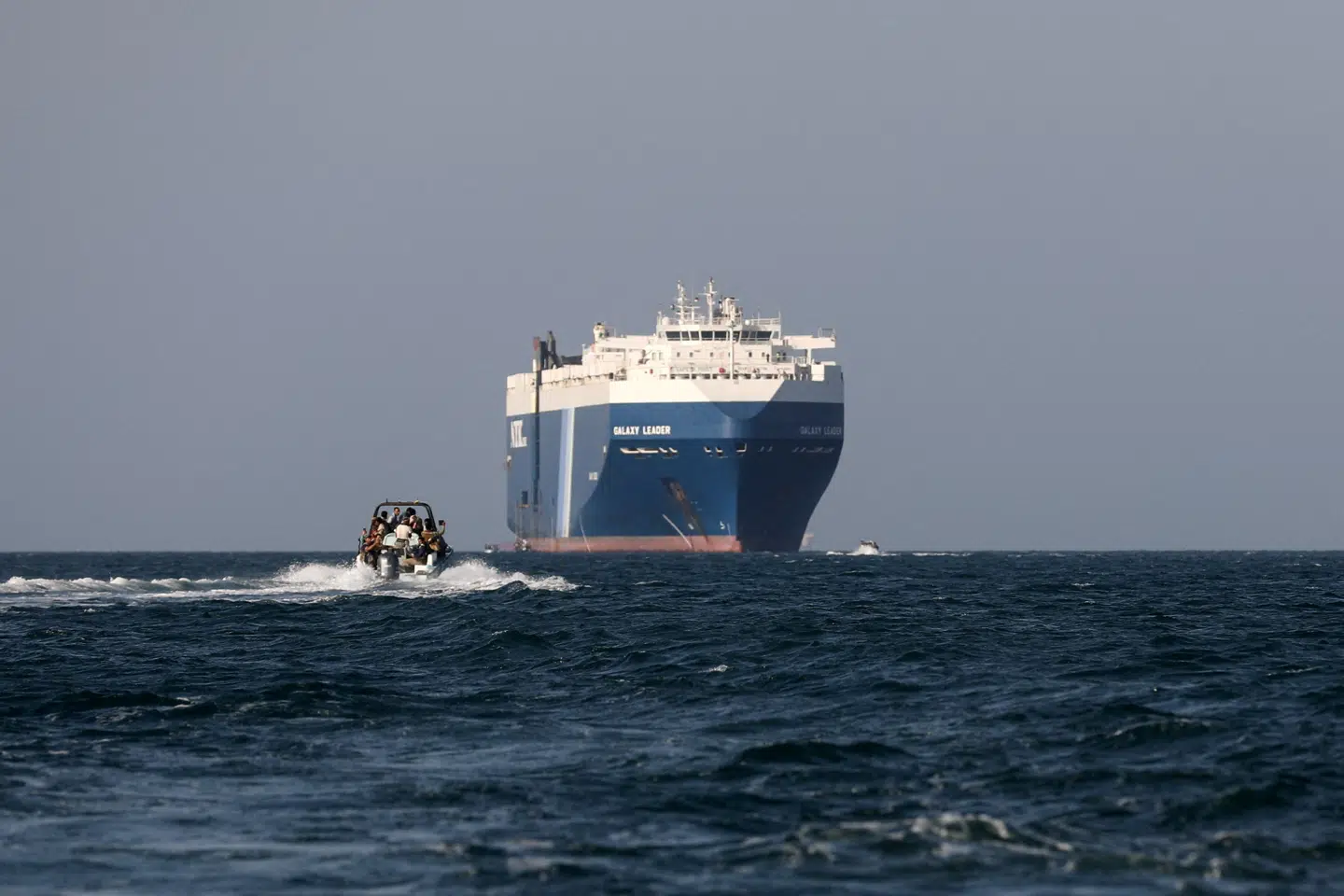 Skibet "Galaxy Leader" ud for Yemens kyst i december 2023. (Arkivfoto).