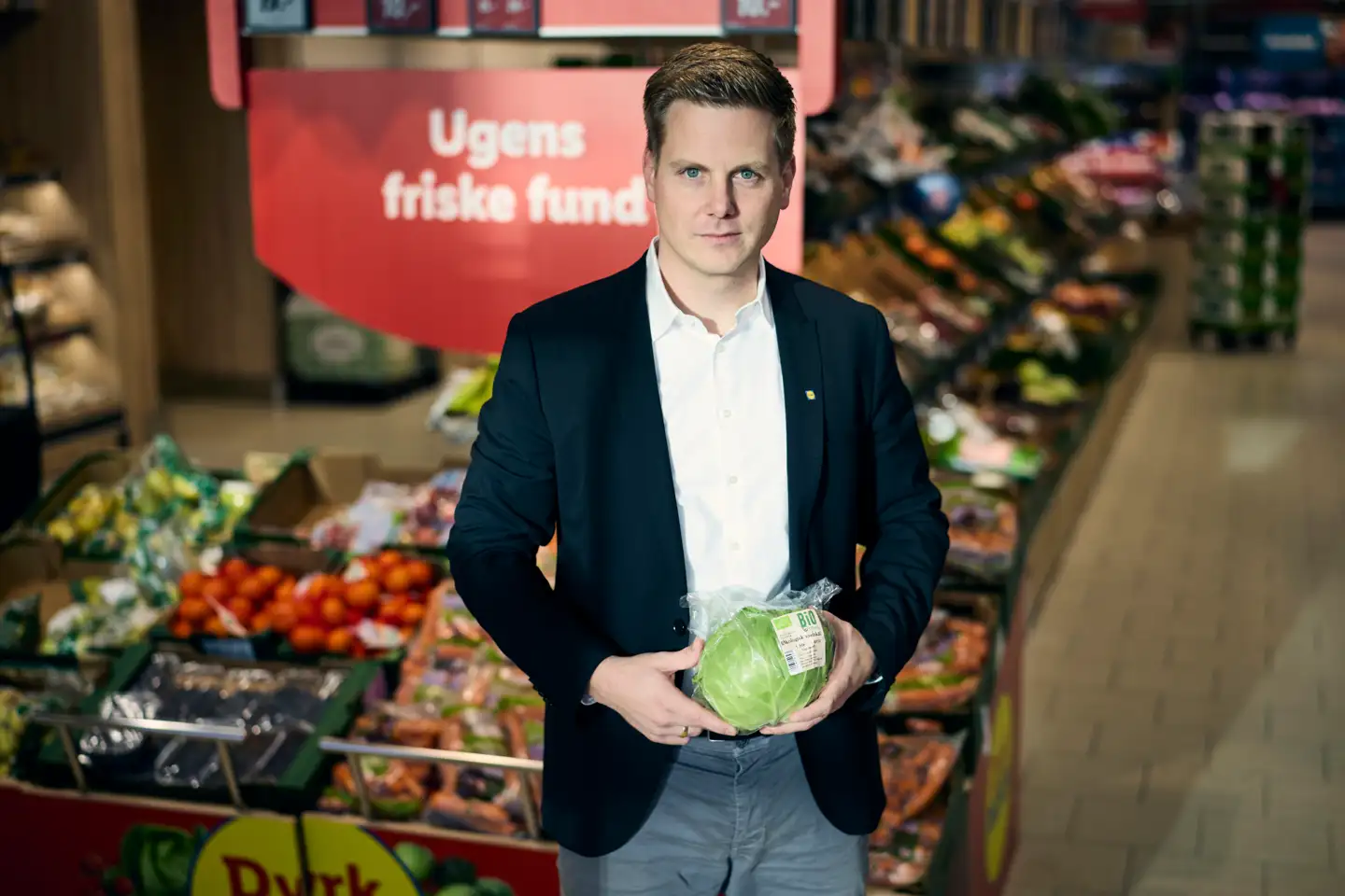Tyskfødte Jens Stratmann står i spidsen for Lidls danske forretning og lancerer en ny strategi, der betyder, at supermarkedskæden efter eget udsagn »går all-in på sundhed«.