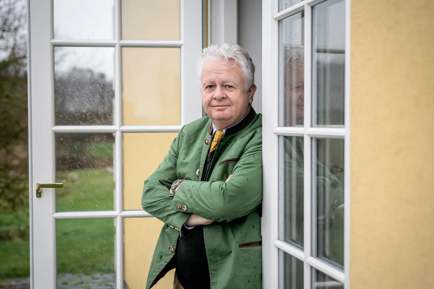 Peter Kurrild-Klitgaard kritiserede CEPOS' cheføkonom, Mia Amalie Holstein i Berlingske. »Det fik Holstein til tasterne i noget, der på flere punkter mere mindede om et personangreb end en akademisk diskussion – og hvor man samtidig med god ret kunne blive rundtosset af, hvad pointen egentlig var.«