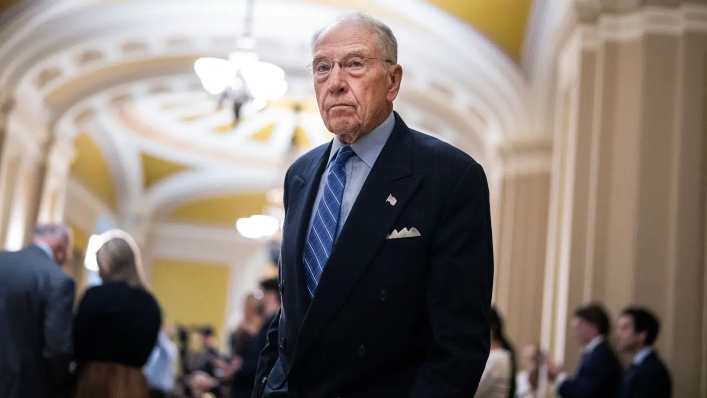 Den republikanske senator fra Iowa, Chuck Grassley, sidder i en meget magtfuld stilling.