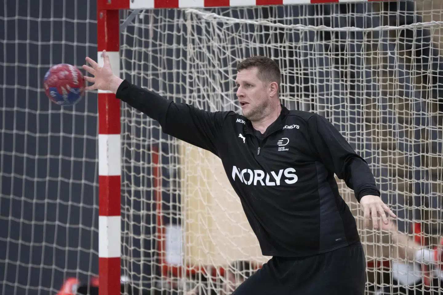 Kevin Møller var med i de første fem kampe ved VM, men forlod lejren lørdag formiddag.