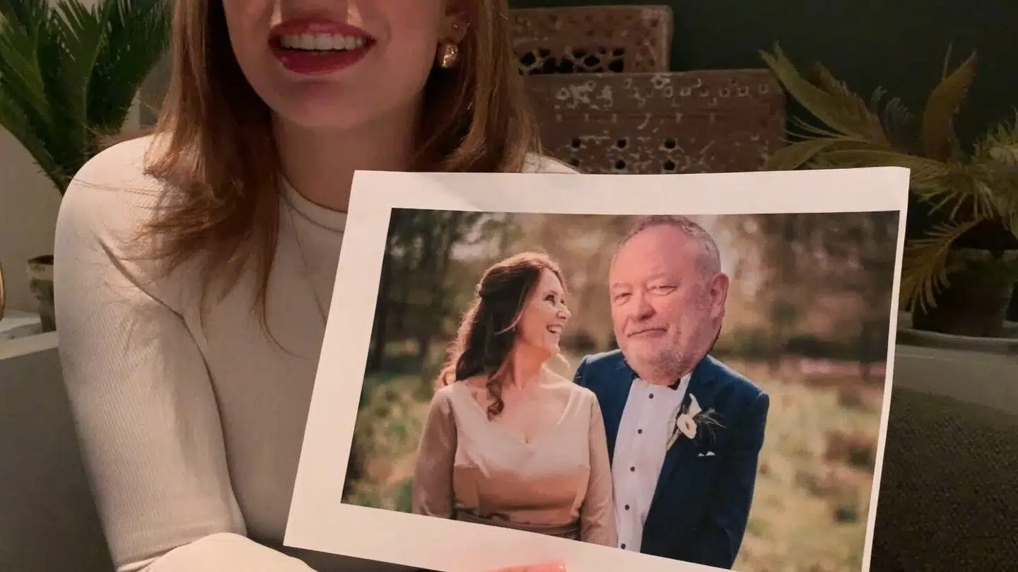 I videoen øverst kan du se Bjarne Henriksen reagere på forskellige reality-programmer.