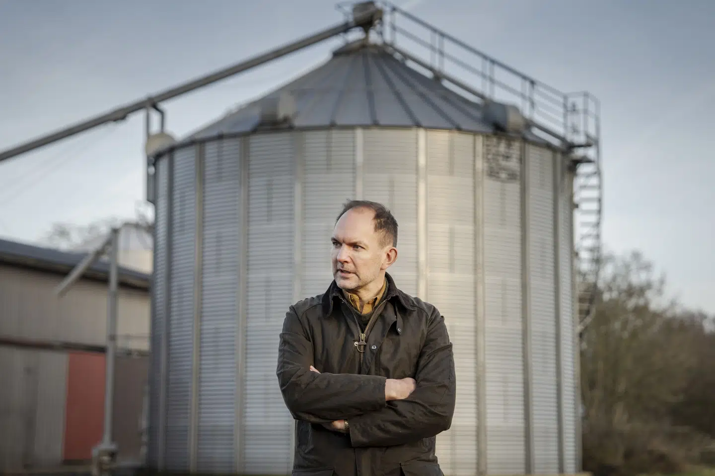 Minister for grøn trepart Jeppe Bruus (S) besøgte tidligere i januar et landbrug i Fjenneslev på Sjælland for at kigge på efterafgrøder. Bruus kalder vejen til at indfri aftalen om den grønne trepart for »Danmarks måske største demokratiprojekt«.