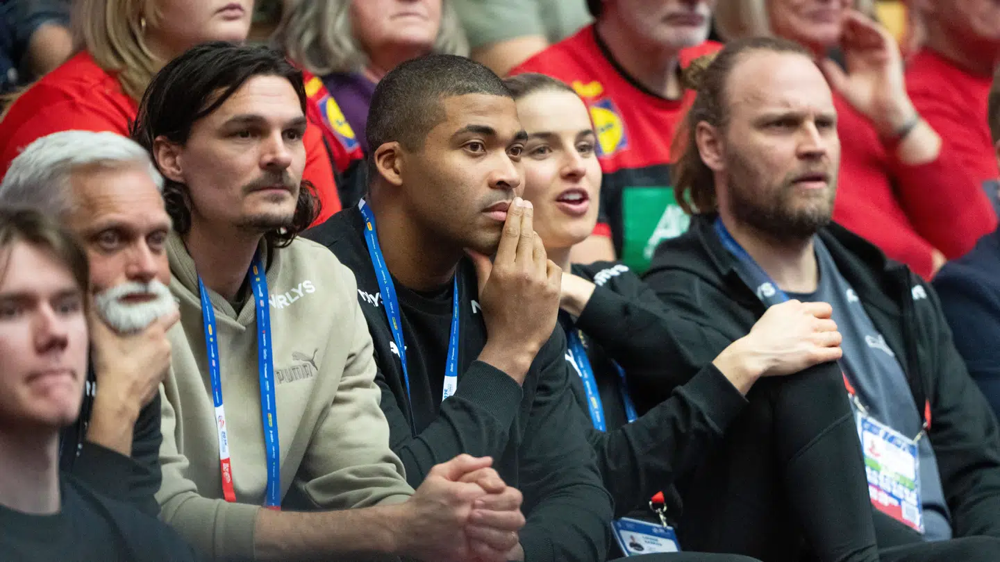Møllgaard, yderst til højre, har siddet mest på bænken og tribunen i sin sidste slutrunde som landsholdsspiller. Han stopper karrieren til sommer.