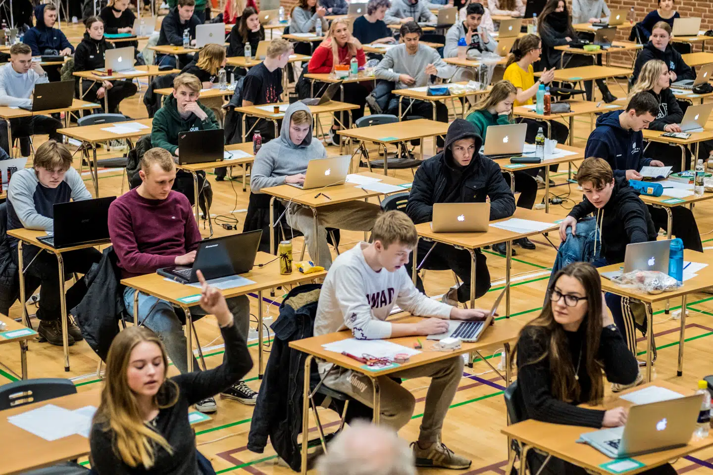 »I dag kaster vi vores gymnasieelever ud i en uhensigtsmæssig omvæltning, hvor karakterer og prøver fjerner fokus fra den faglige glæde ved at fordybe sig, skriver Asger Holm Ørskov.
