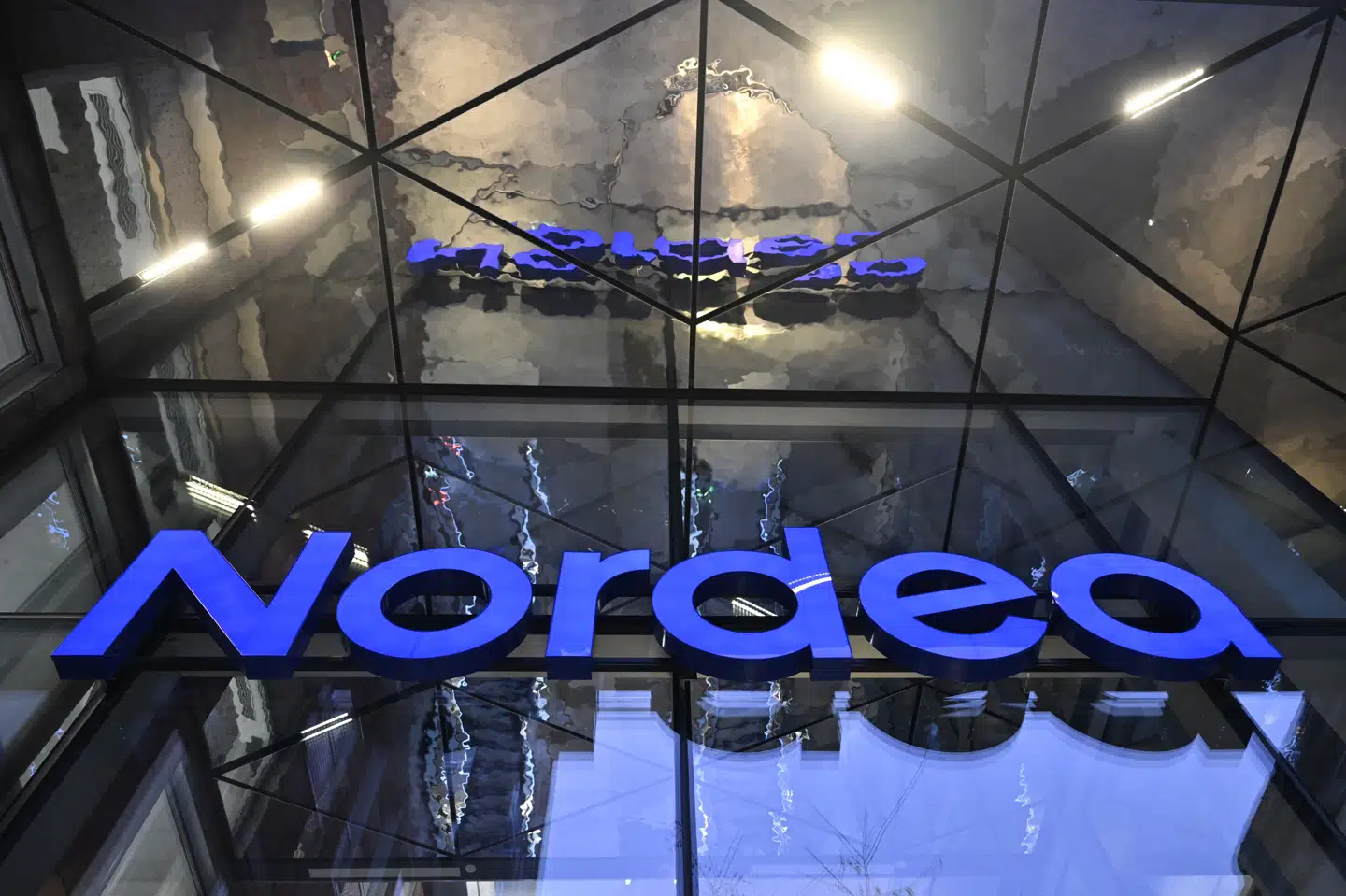 Nordea har i fjerde kvartal sidste år tjent godt 8 milliarder kroner, hvilket er 11 procent mindre end i tredje kvartal. (Arkivfoto).