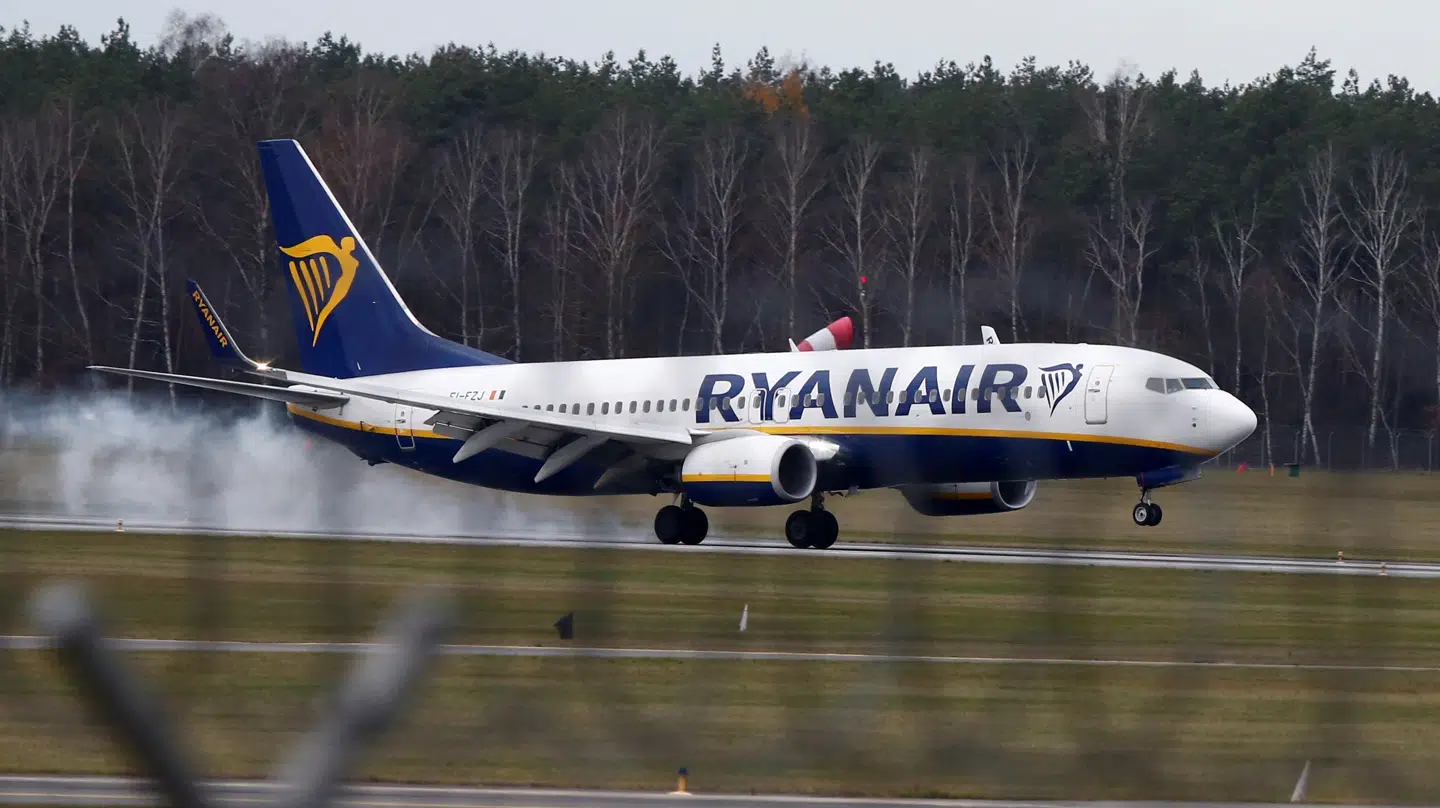 Arkivfoto af Ryanair-fly.