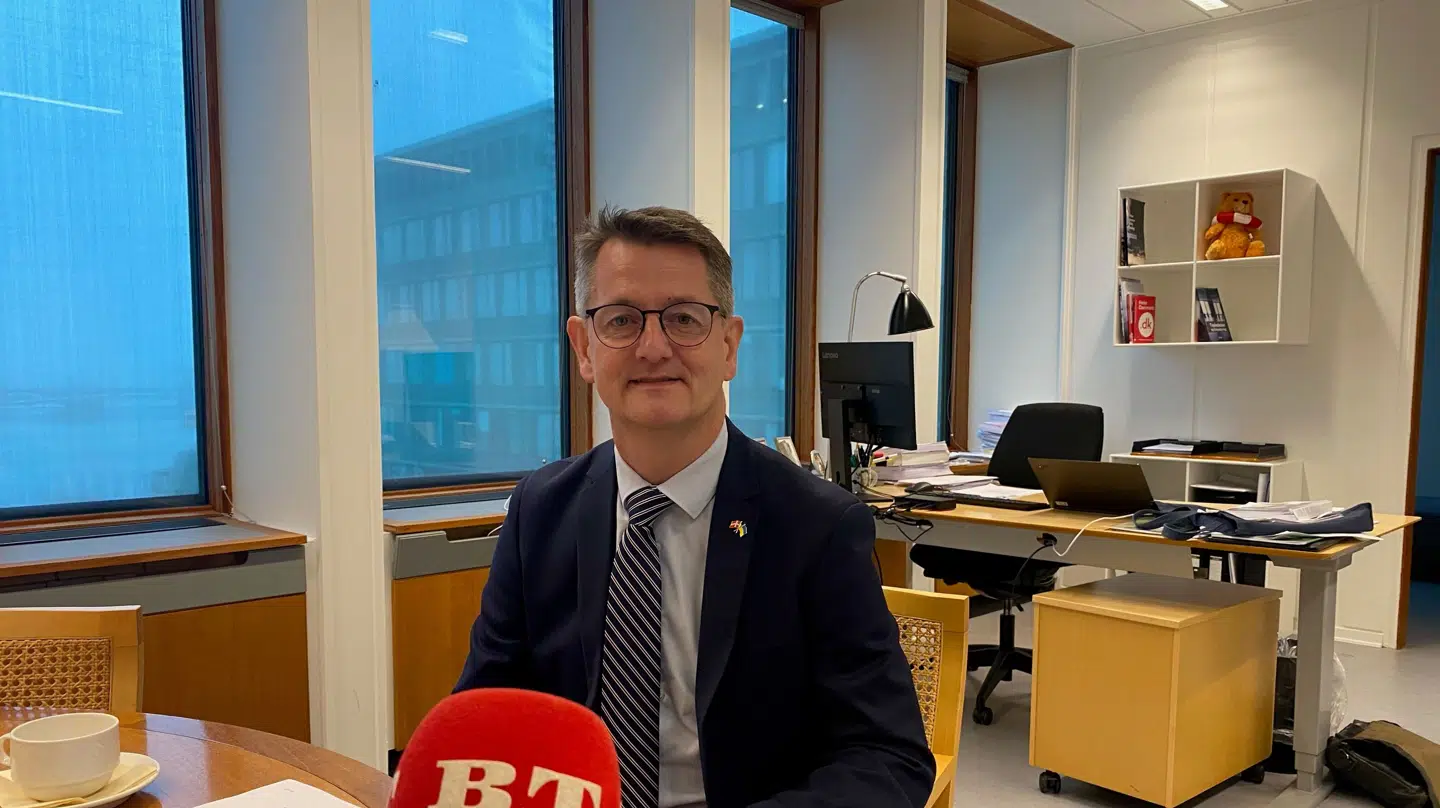 'Hvis ikke jeg skulle stå vagt om kritisk infrastruktur, der har afgørende betydning for danskerne hver eneste dag, så har jeg svigtet som Venstre-mand og liberal,' siger Torsten Schack Pedersen, da B.T. møder ham på hans kontor.