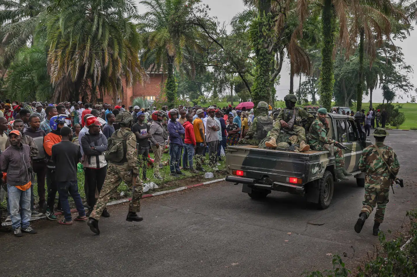 Medlemmer af oprørsgruppen M23 i militæruniform i DR Congo. (Arkivfoto).