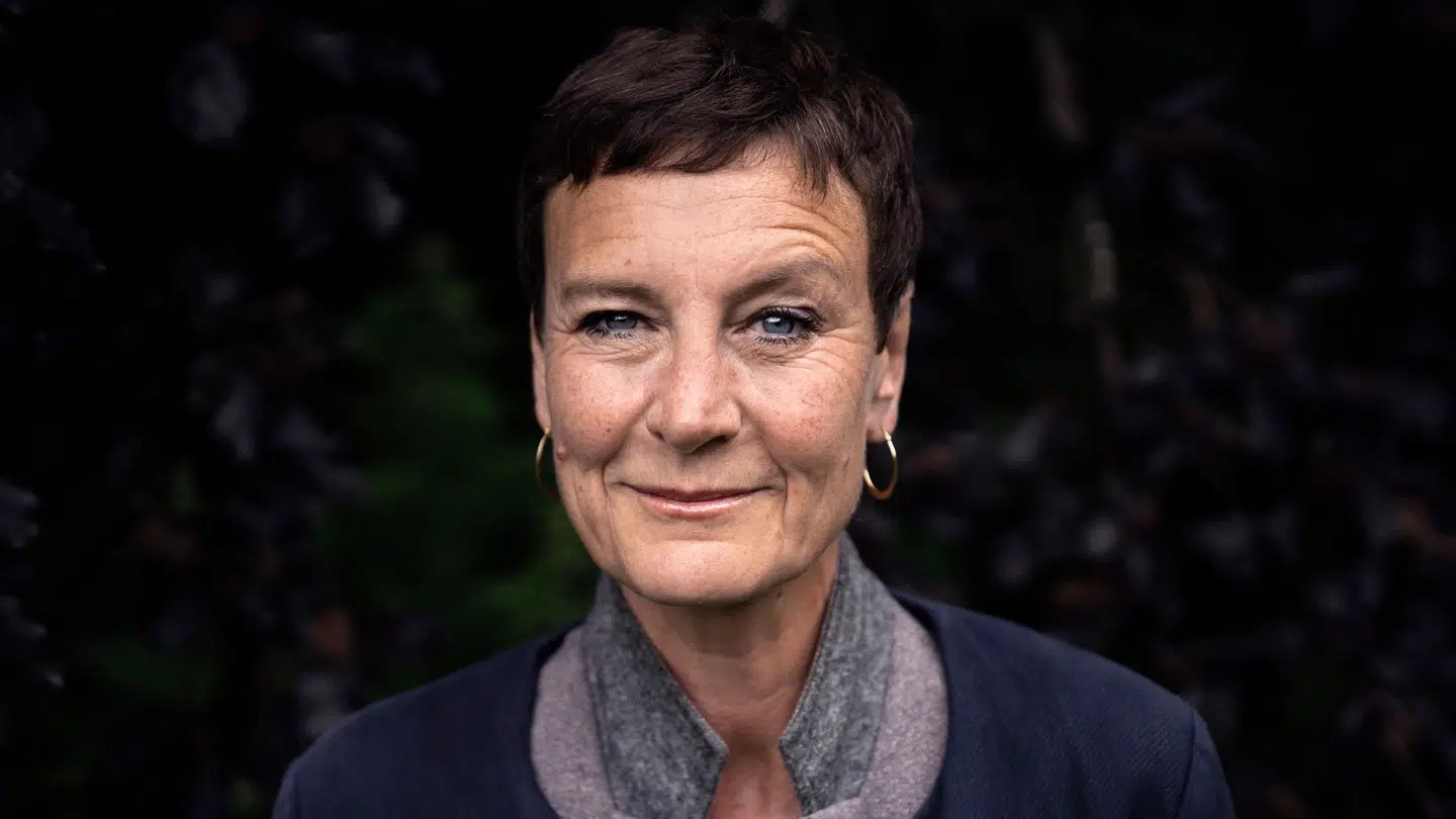 Janni Pedersen er vært på TV 2.