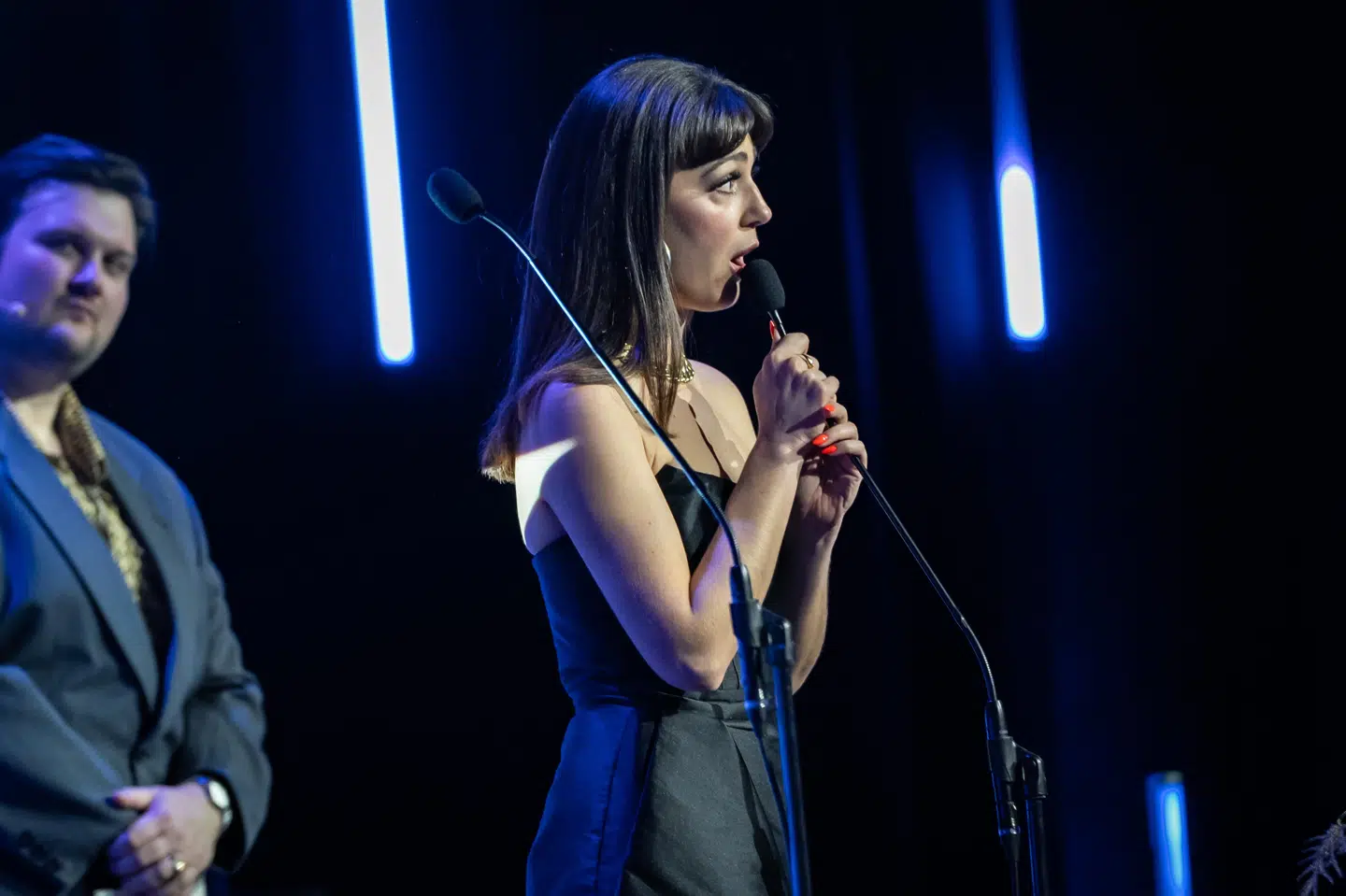 Amanda Radeljak afbrød lørdagens prisuddeling i flere minutter.