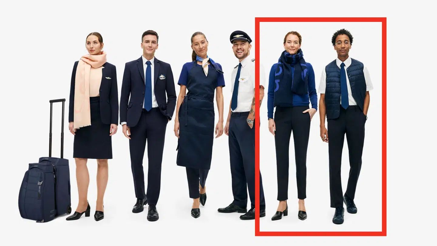 De nye SAS-uniformer er markeret med en rød firkant.