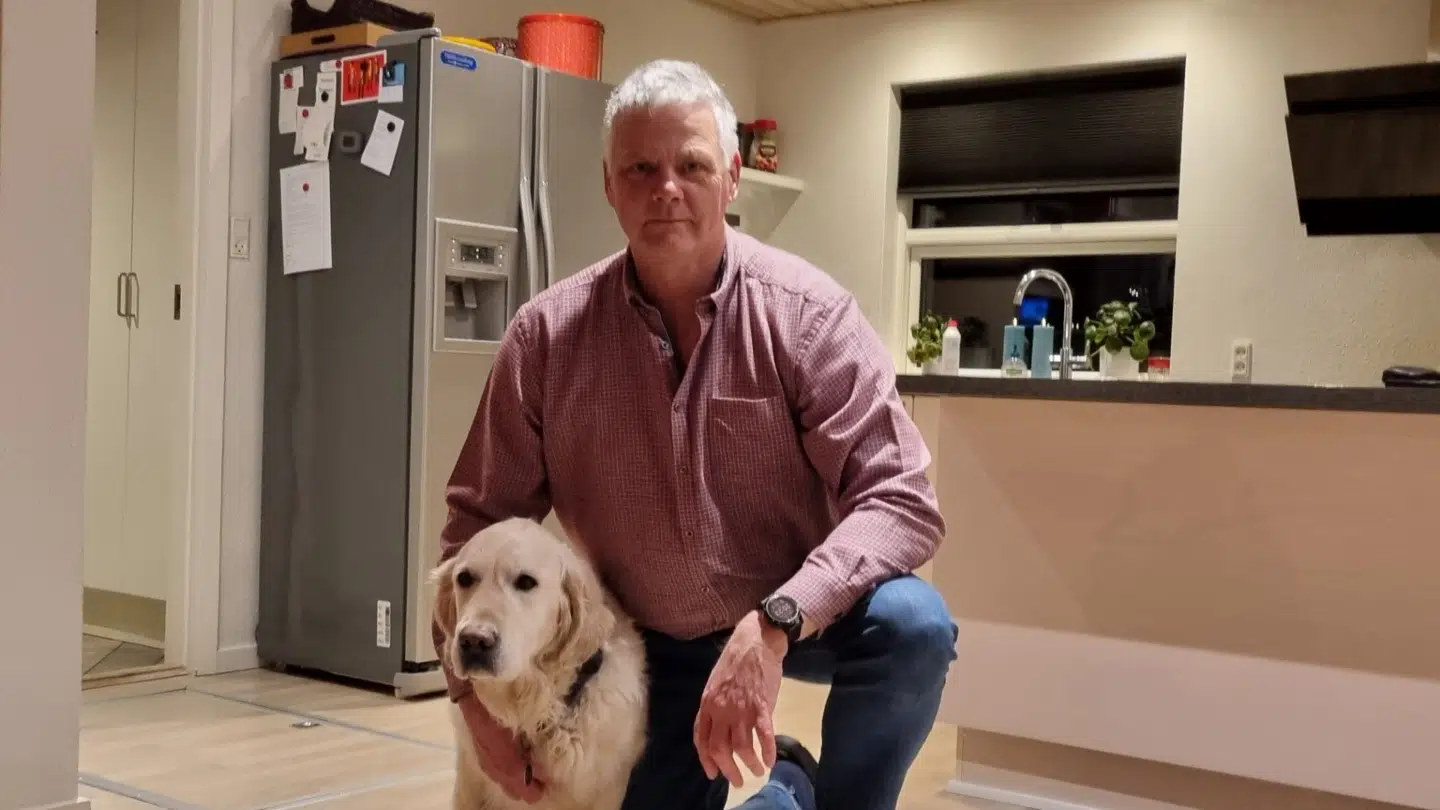 Her ses Jan Pallesen med sin Golden Retriever med navnet Percy.