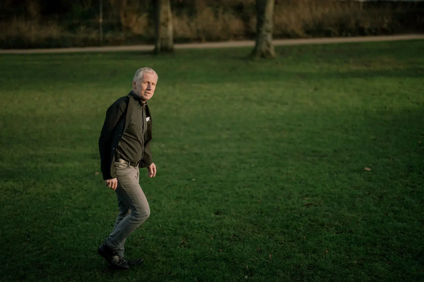 Journalisten Kim Hundevadt er ikke i tvivl om, at læseren godt kan fornemme, at bogens hovedtema er båret af forfatterens egen indignation over forholdene i landbruget. Hundevadt er aktuel med sin debutkrimi »Porcus«.