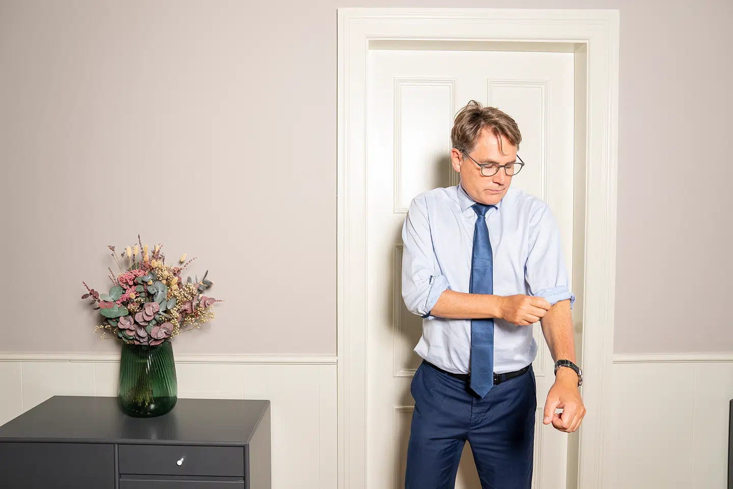 Dansk Erhvervs direktør, Brian Mikkelsen, angriber snakken om en eventuel »krigsskat« og advarer om en alt for stor regning, der ikke findes penge til at finansiere.