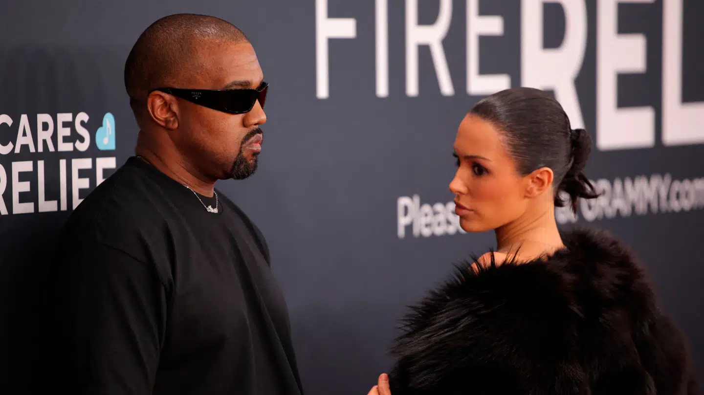 Kanye West er gået amok på det sociale medie X.