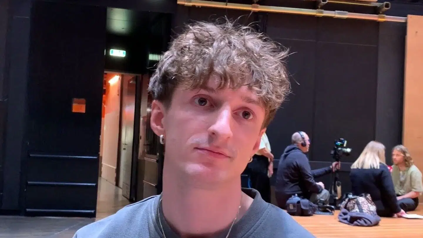 B.T. møder Andreas Kruse i DR Byen ved afsløringen af årets deltagere ved 'Dansk Melodi Grand Prix 2025'.