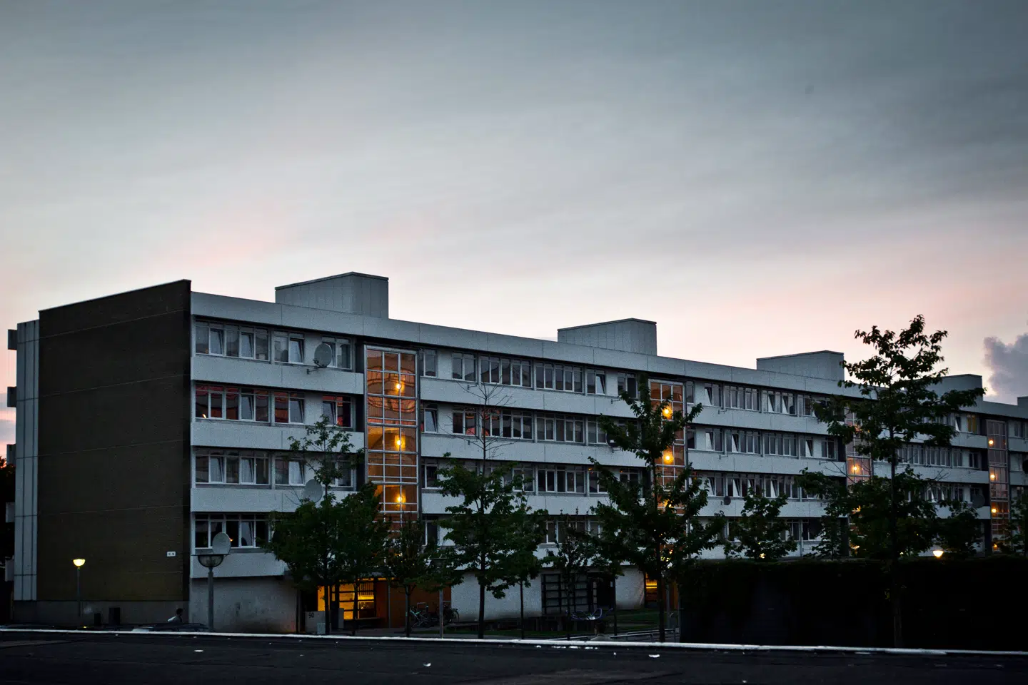 Klankriminalitet bør straffes hårdt som bandekriminalitet, forslår borgmester Peter Rahbæk Juel. På fotoet ses bydelen Vollsmose i Odense.