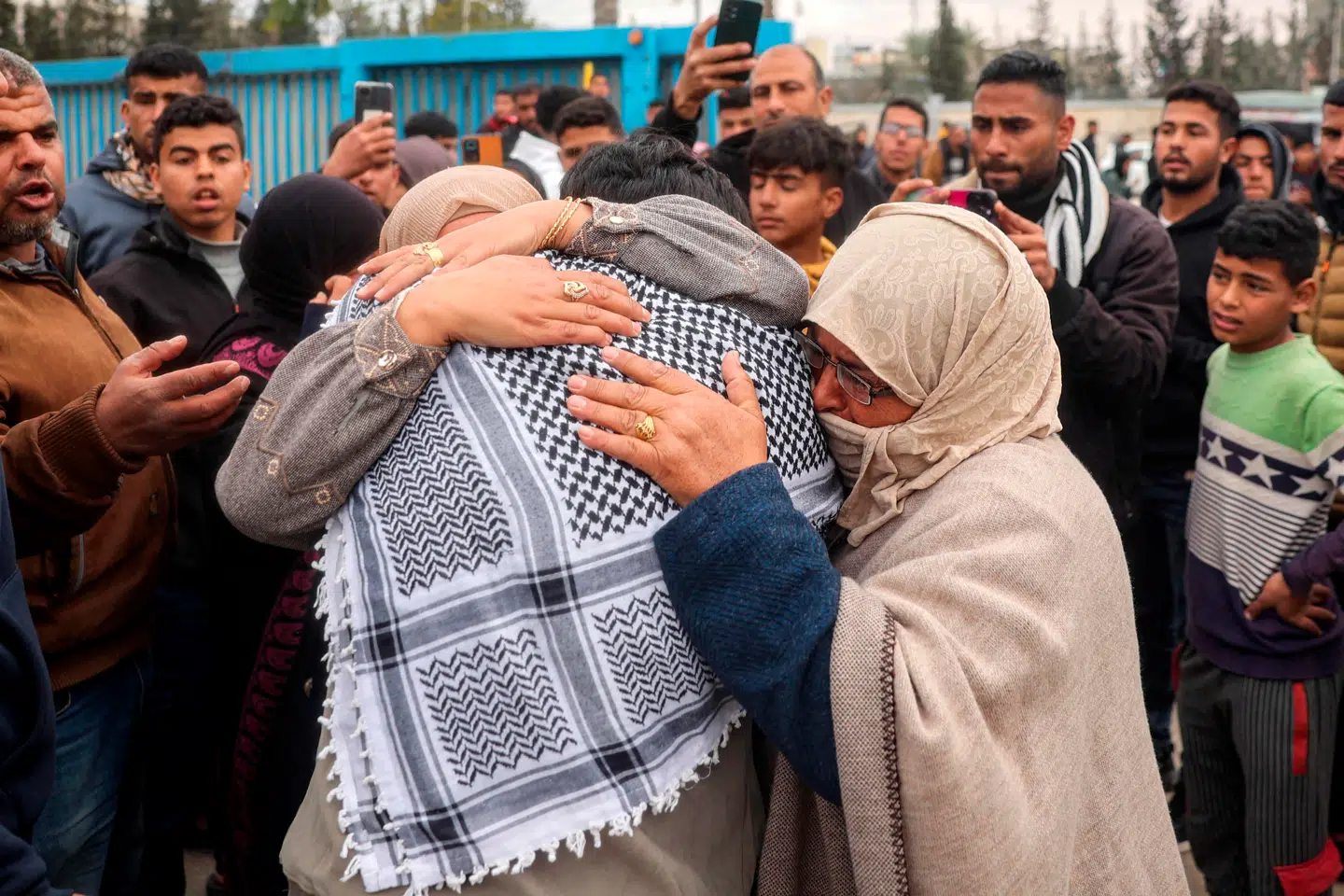 Der er igen udsigt til, at flere gidsler og palæstinentiske fanger kan blive løsladt.