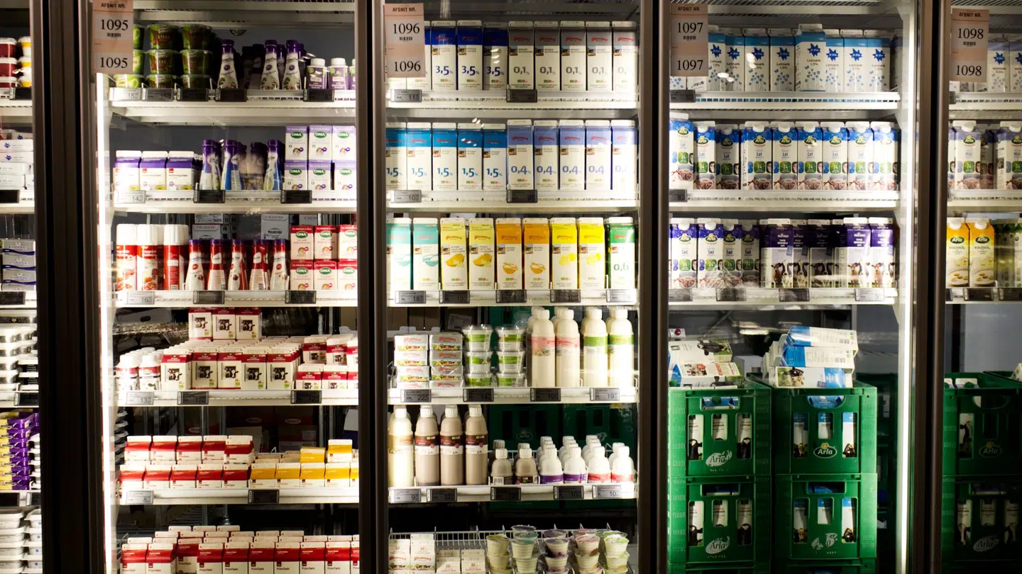 Fødevarerne stiger mere end priserne generelt, viser nye tal.