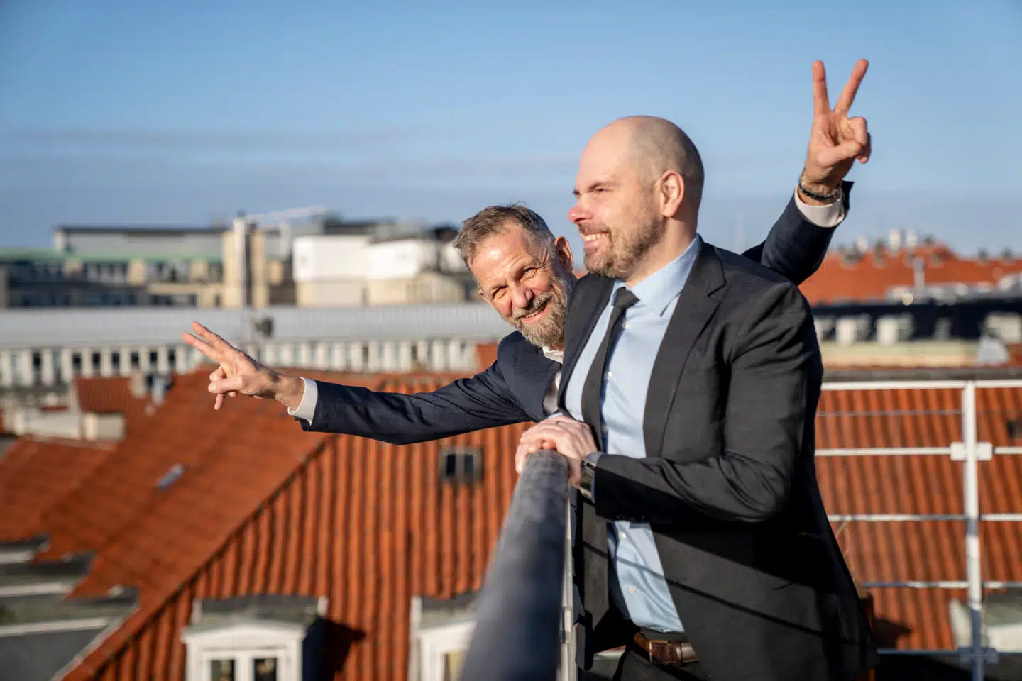 Berlingske Medias topchef, Anders Krab-Johansen (til venstre), træder ind i Amedias nye koncernledelse, hvor Anders Opdahl er ceo.