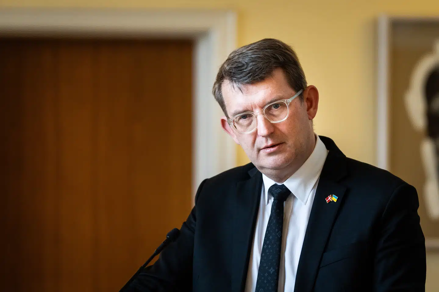 - Jeg anser det for at være meget lidt sandsynligt, at USA måtte opgive at støtte Europa, siger forsvarsminister Troels Lund Poulsen (V).