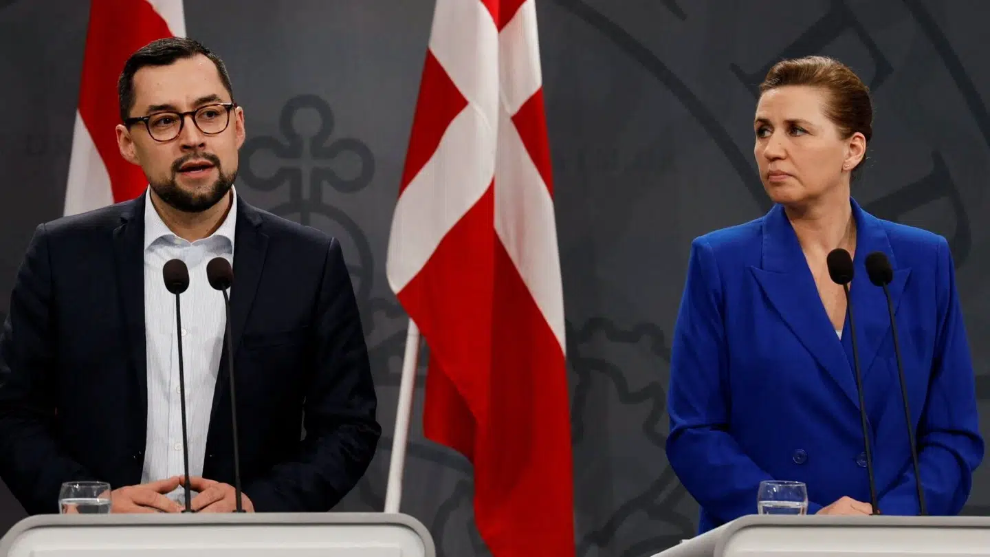 B.T.s debatredaktør, Joachim B. Olsen mener, at Danmark ligeså godt kan tage konsekvensen af Grønlands ønske om selvstændighed og smide Grønland ud af rigsfællesskabet nu.