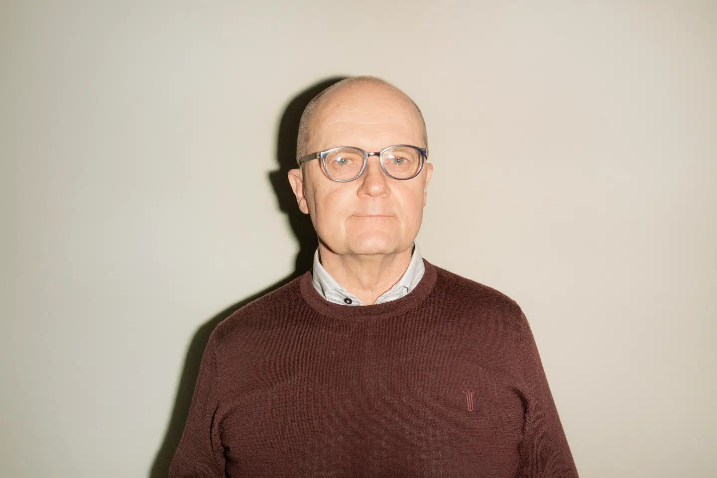 Morten Bruun Pedersen, der er cheføkonom i Forbrugerrådet Tænk, peger på, hvor mange penge du kan spare ved at vælge de billige investeringsomkostninger fremfor de dyre.