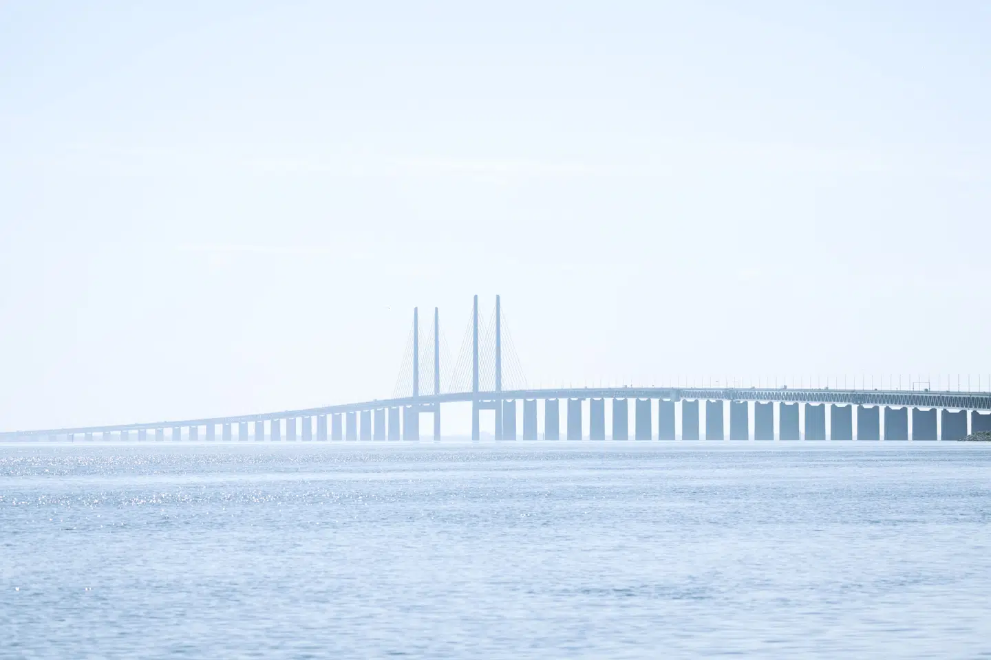 Trafikken på Øresundsbroen var påvirket onsdag eftermiddag, efter at dansk politi har hjulpet svensk politi med at bringe et køretøj til standsning. (Arkivfoto).