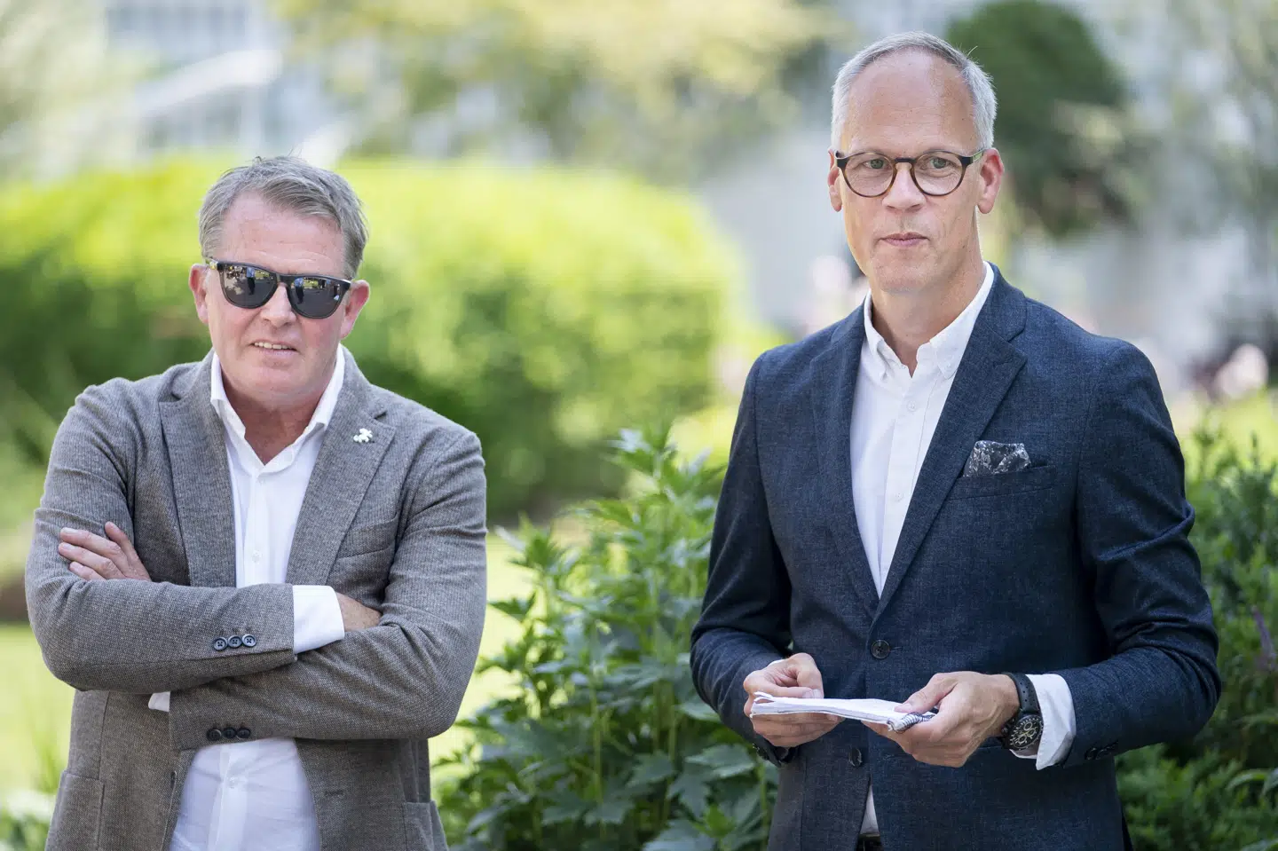 Rolf Sørensen (til venstre) har i mange år kommenteret Tour de France på TV 2 sammen med Dennis Ritter. (Arkivfoto).