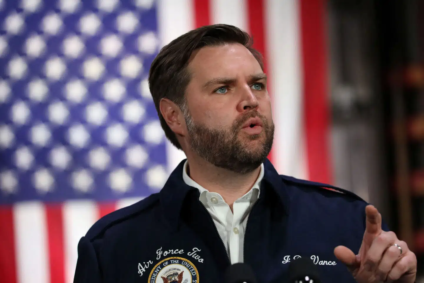 USAs vicepræsident, J.D. Vance, advarer Putin i nyt interview.