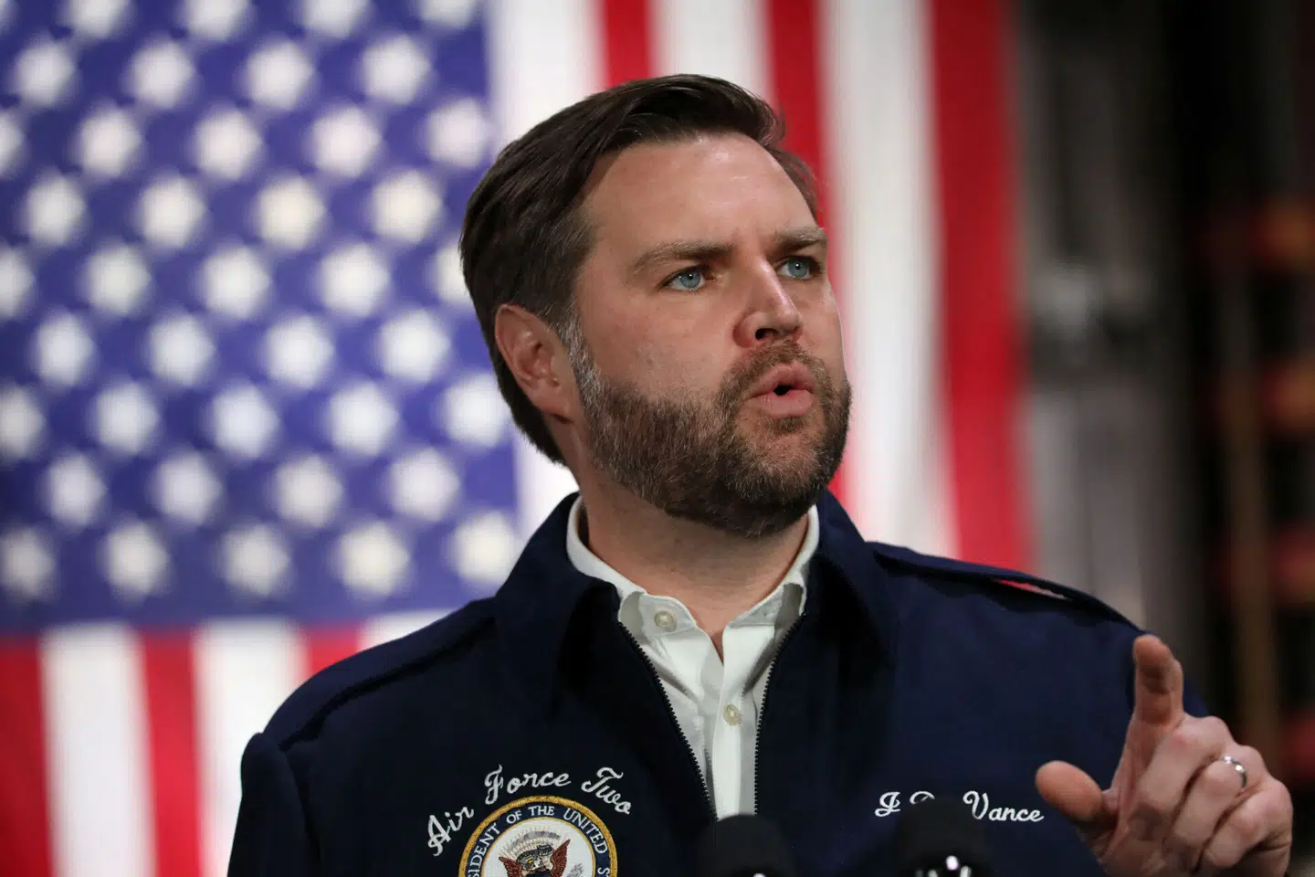 USAs vicepræsident, J.D. Vance, advarer Putin i nyt interview.